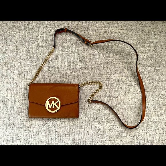 Michael Kors Cross body - Picture 1 of 4